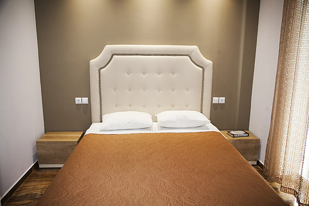Zeus Hotel
