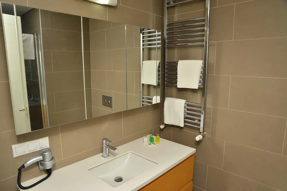 Double Park Suites