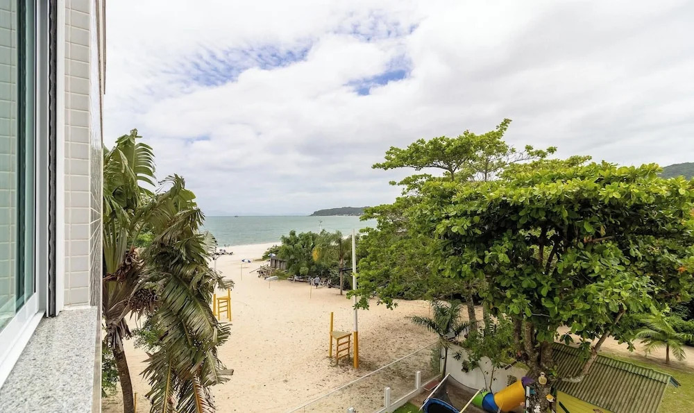 Apartment Front to the Sea With Barbecue Vdr0202