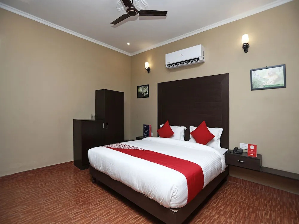 OYO 14631 Madhuban Resort