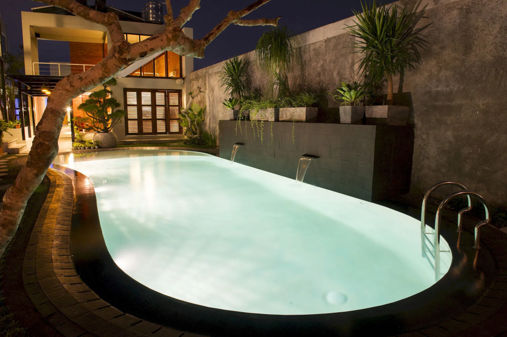 Lokal Hotel & Restaurant