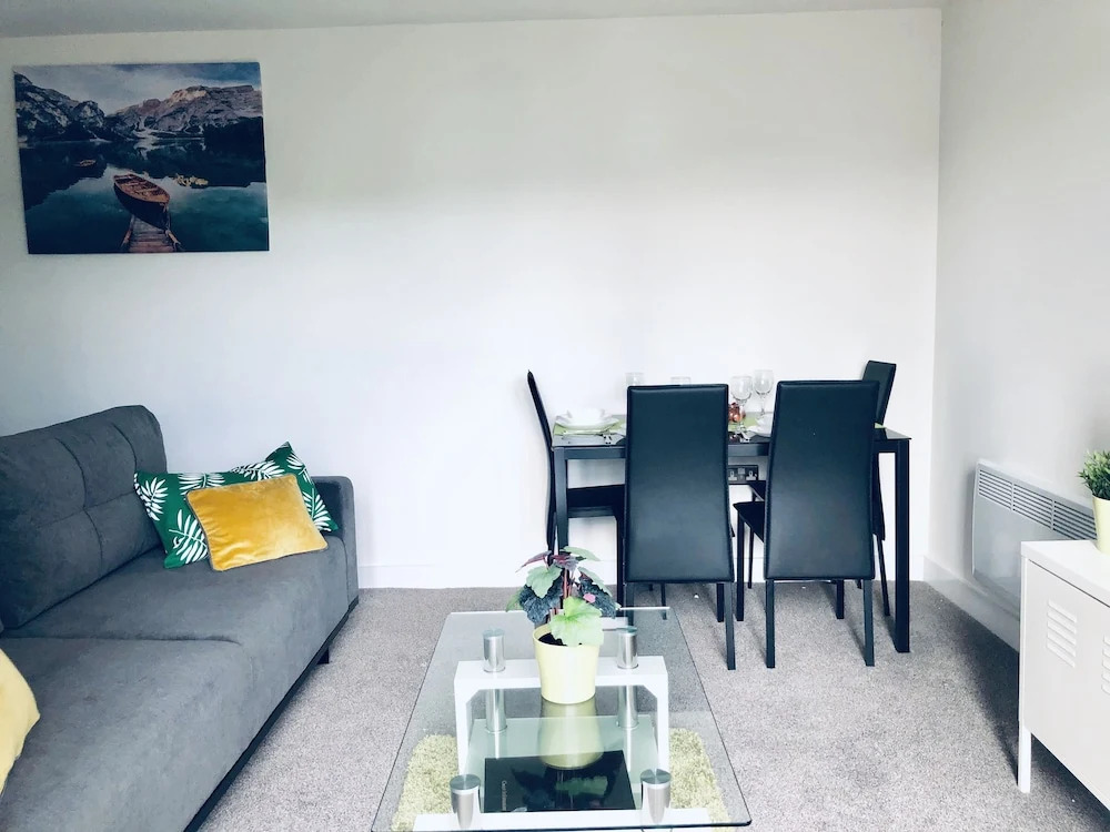 Snapos Luxury Serviced Apartments – Shield House