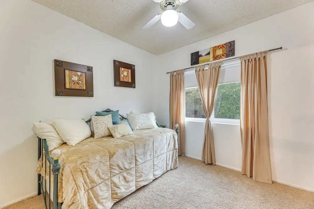 Desert Oasis Ranch-Style Mesa Home, Hiking/Tubing