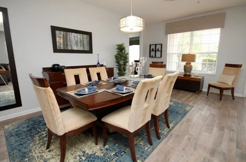 Lake View Paradise 3 Bedroom Condo by RedAwning