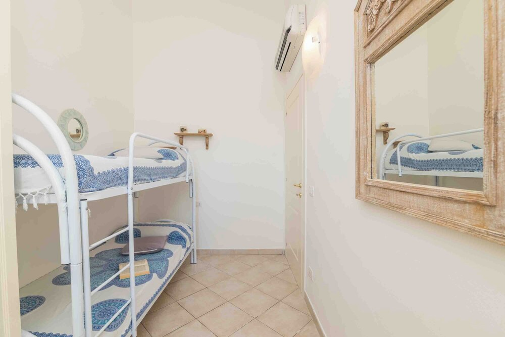 Il Borgo 2/15 700m From The Beach