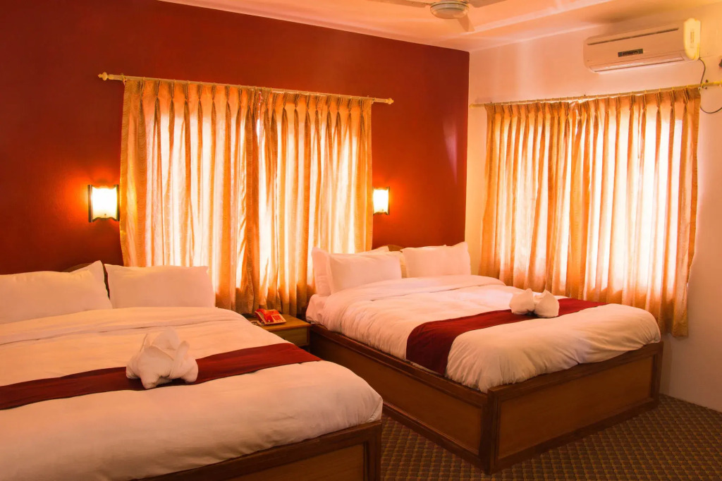 Hotel River Park