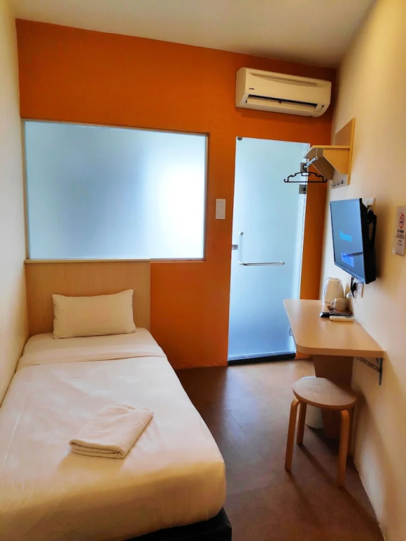 OYO 318 Simms Boutique Hotel