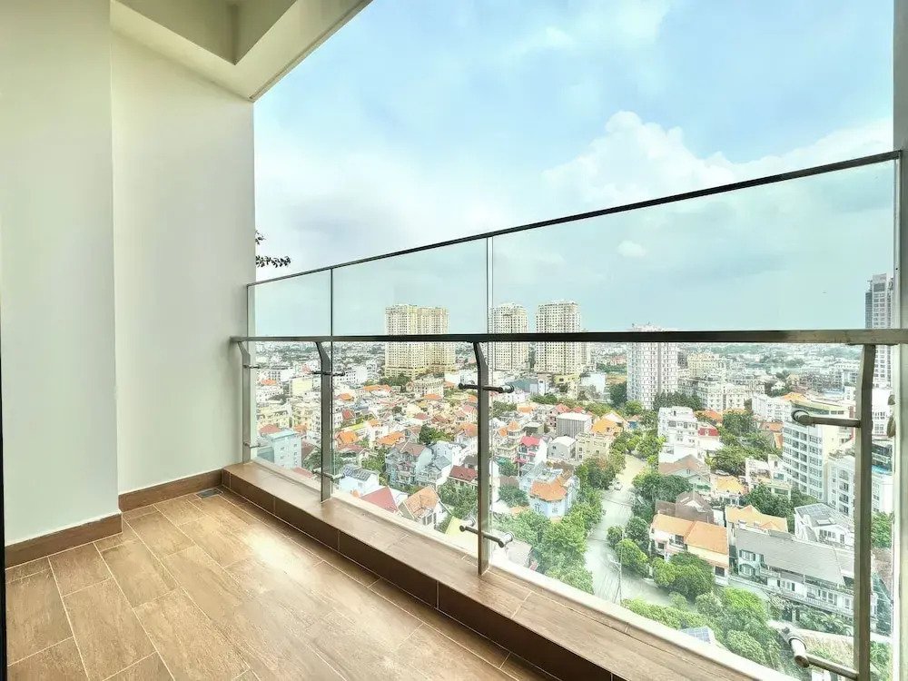 Homies Dedge Thao Dien Luxury Apartment