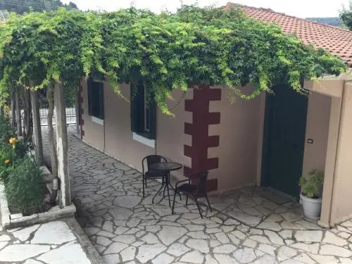The Filoxenia Apartments, Nikiana