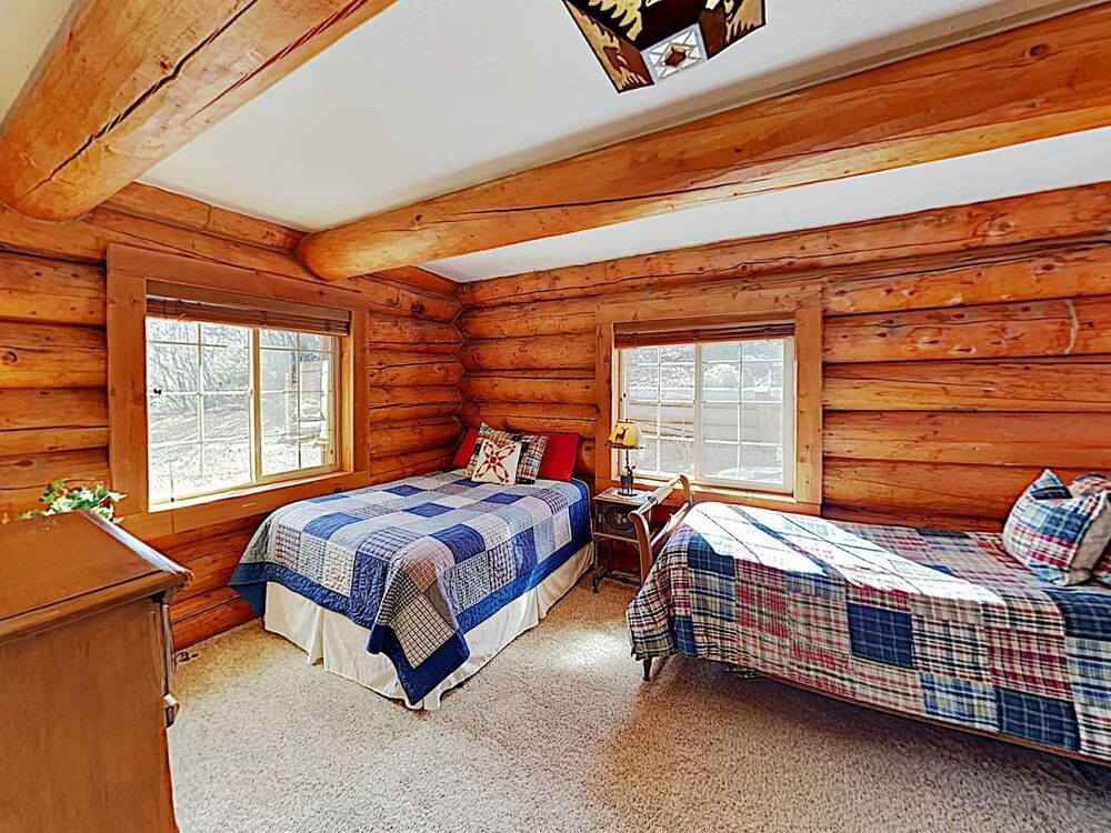 The Ponderosa: Gorgeous Custom-Built Log Home home