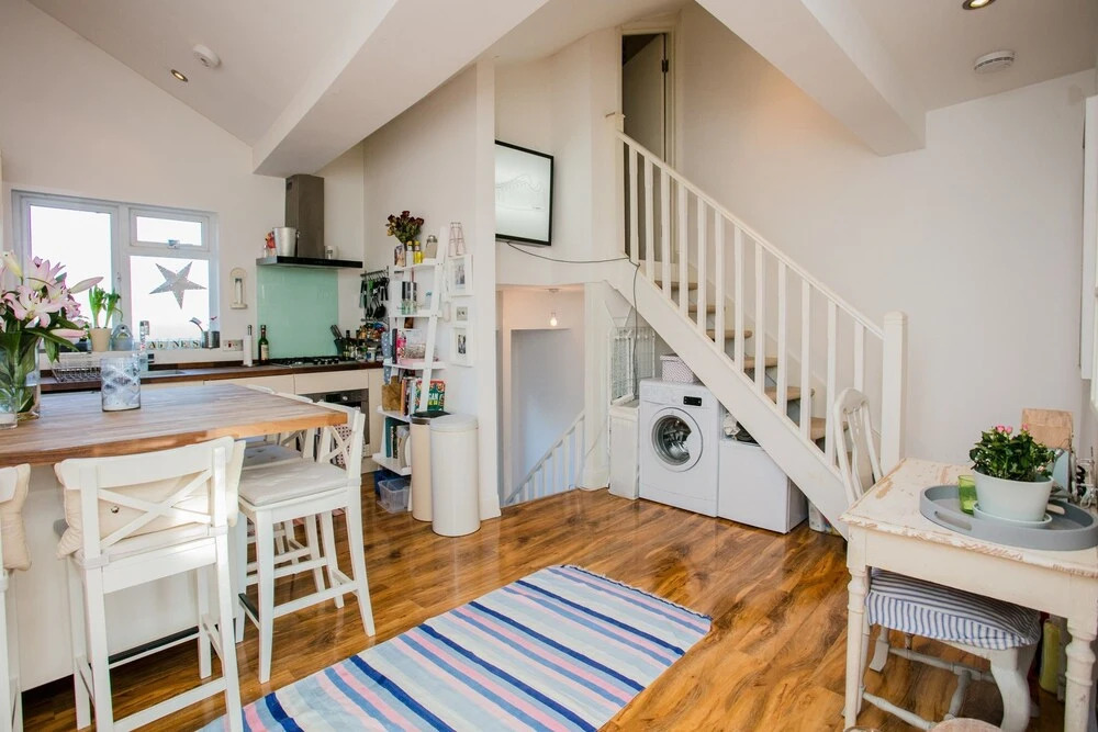 1 Bedroom Flat With Roof Terrace