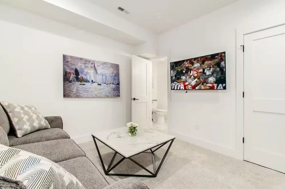 Jungle House Designer Residences - Downtown Columbus