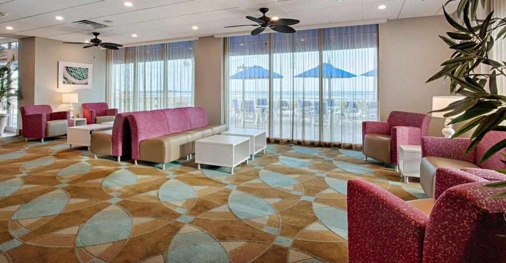 Port-O-Call Hotel