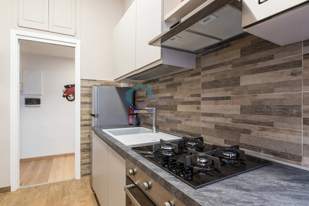 New Completely Renovated Apt In Vatican Peppes
