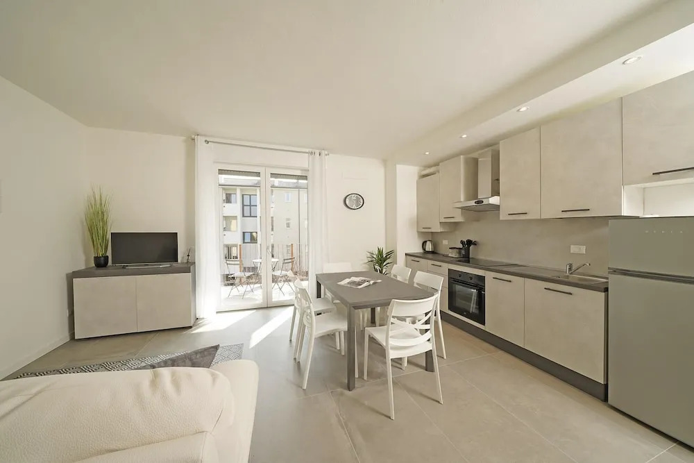 Sunshine Apartment by Wonderful Italy