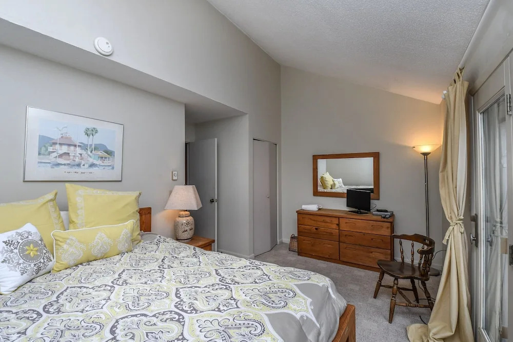 Villages of the Wisp Lakeview Court 2 Bedroom Townhome #13