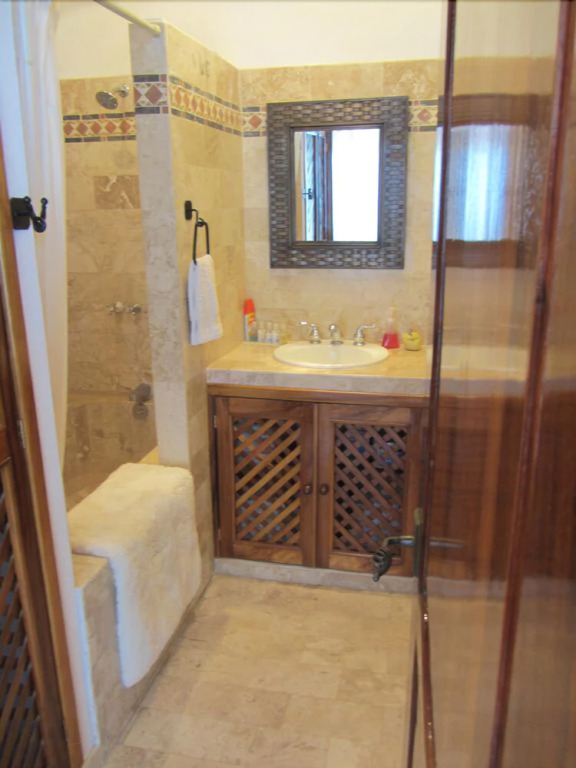 Vista De Bahia 4 Bedrooms 3.5 Bathrooms Villa