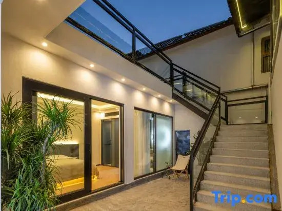 Lijiang Yinxin private design courtyard
