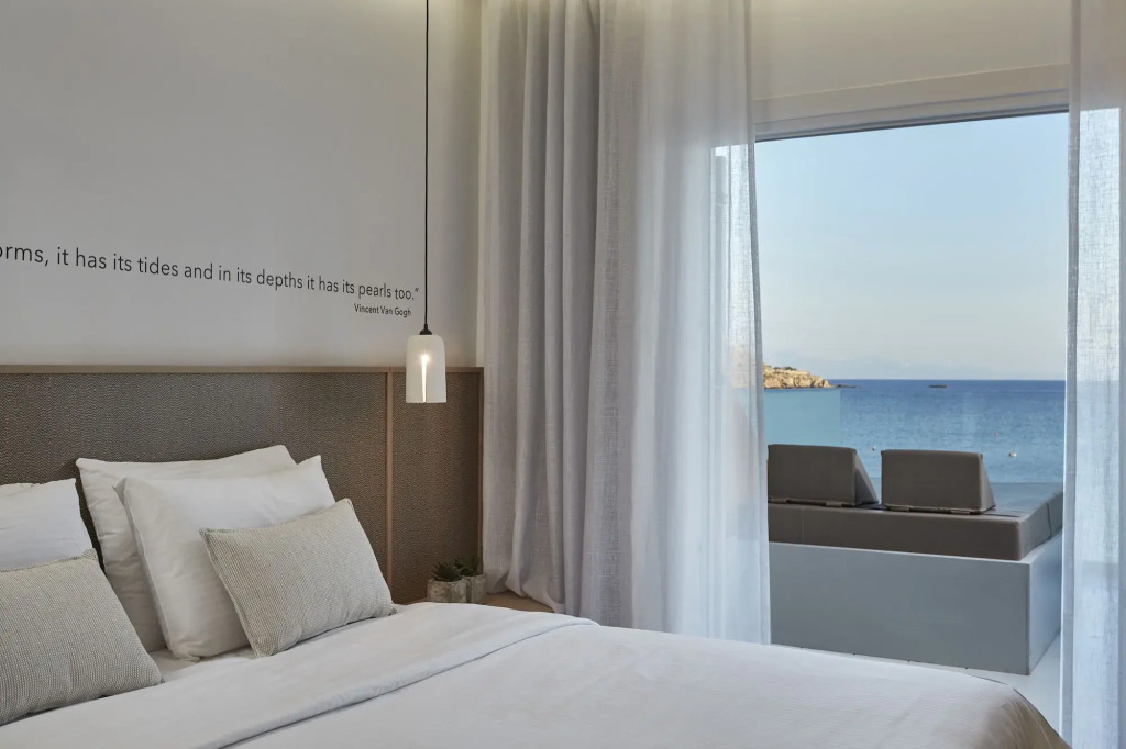 Mykonos Kosmoplaz Beach Resort Hotel