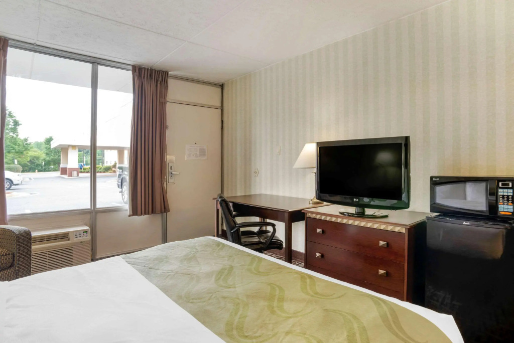 Quality Inn Fredericksburg near Historic Downtown