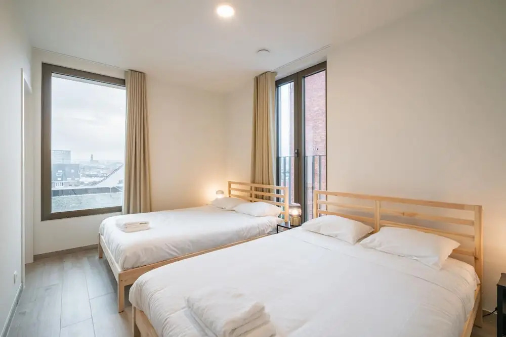 Premium City Retreat With Balcony for 12