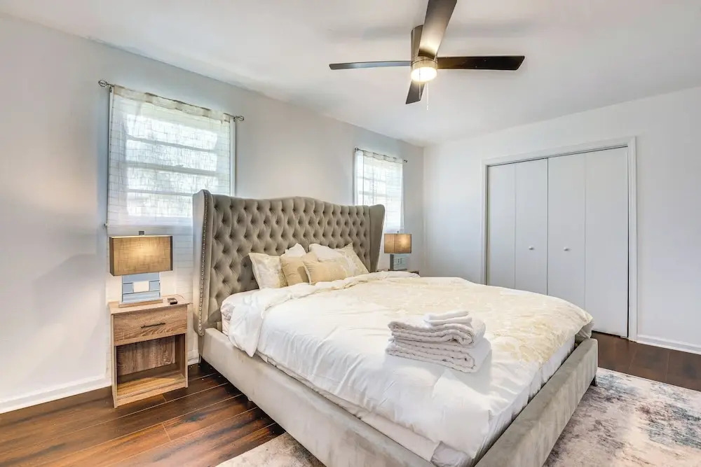 Charming Atlanta Home w/ Yard: 7 Mi to Downtown!