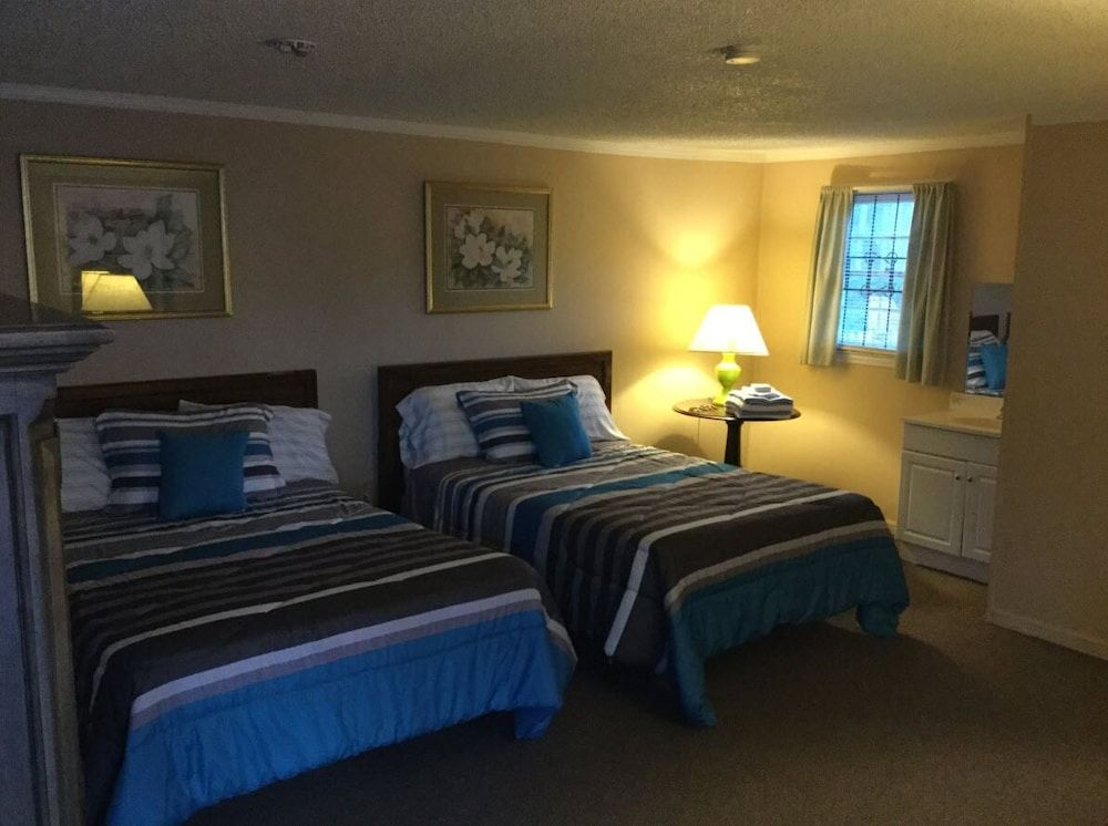 Riviera Motor Lodge