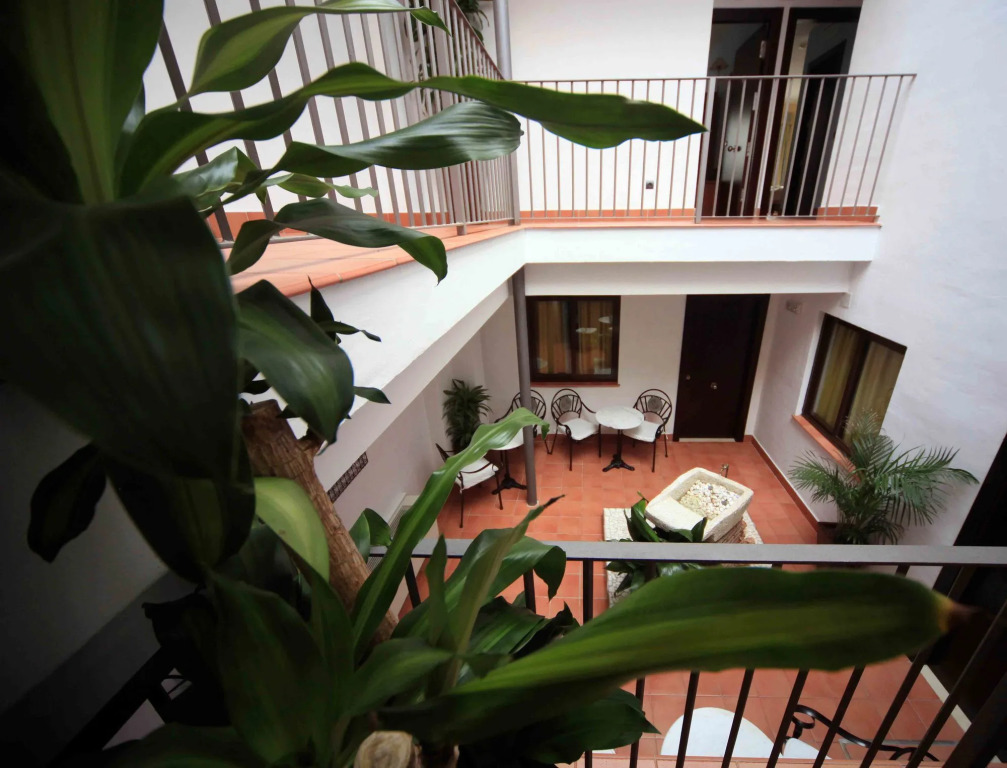 I AM La Posada Hotel and Apartment