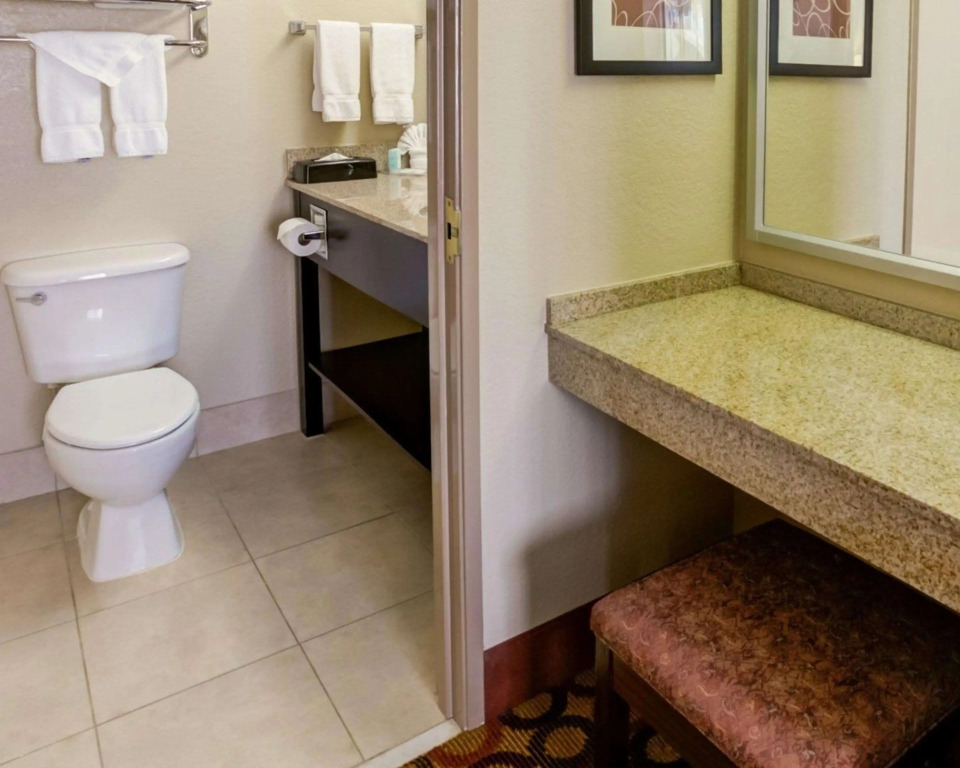 Charlotte Suites