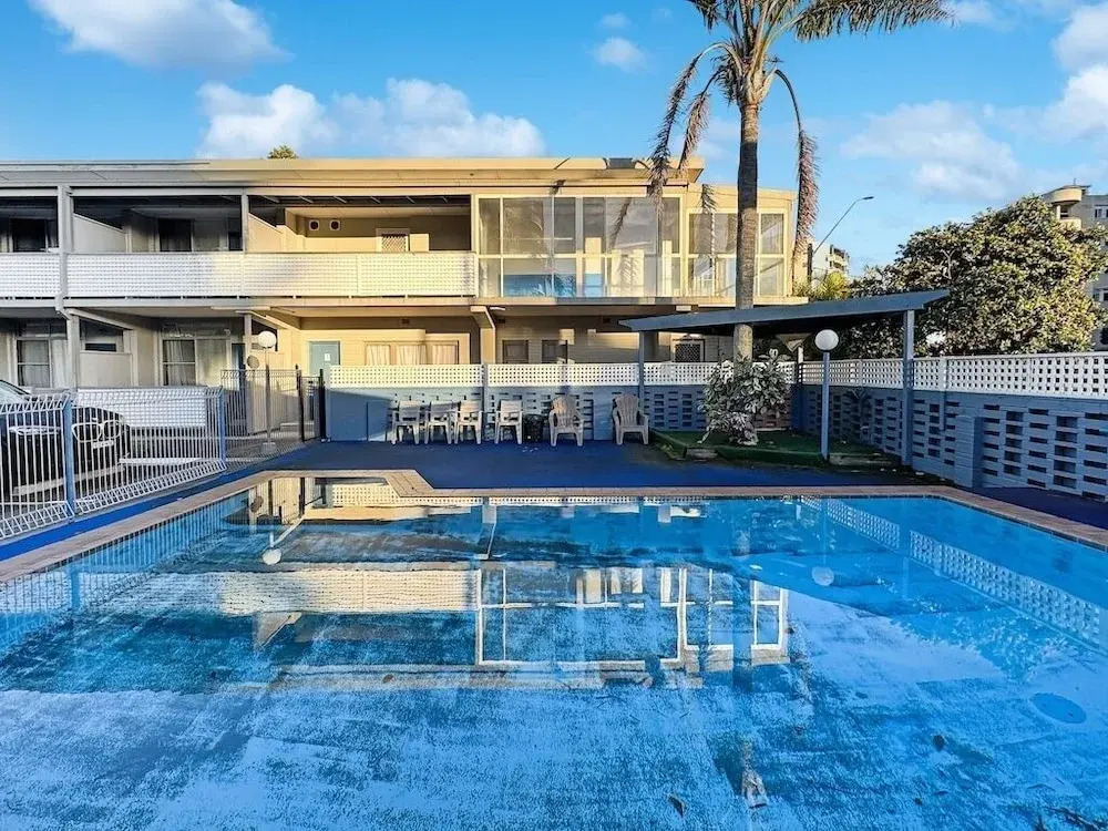 Golden Sands Motor Inn