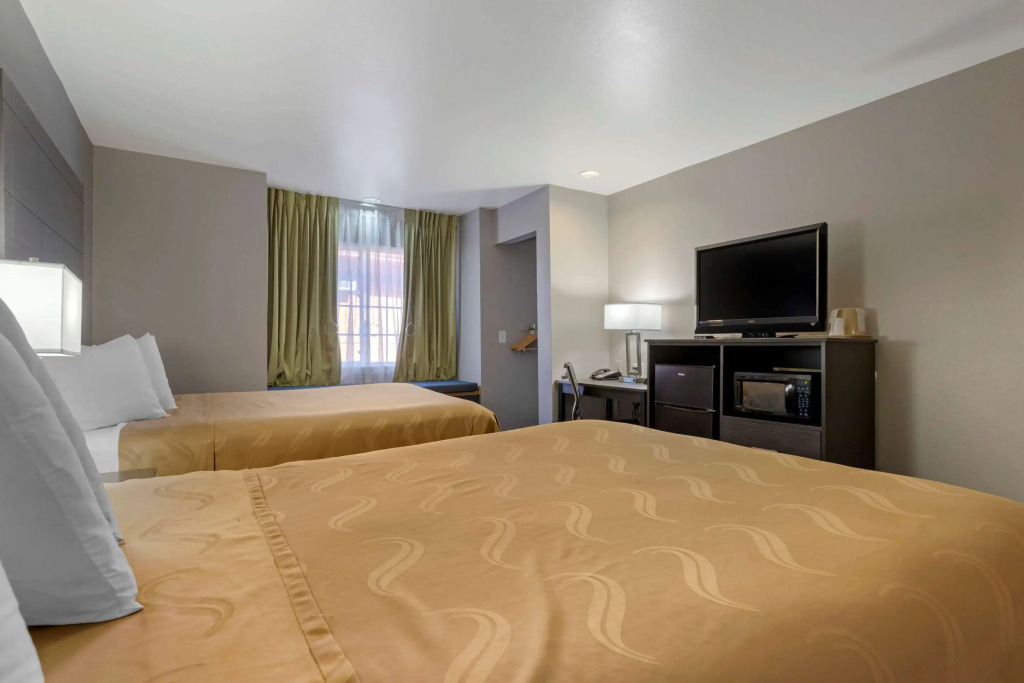 Days Inn Salisaw