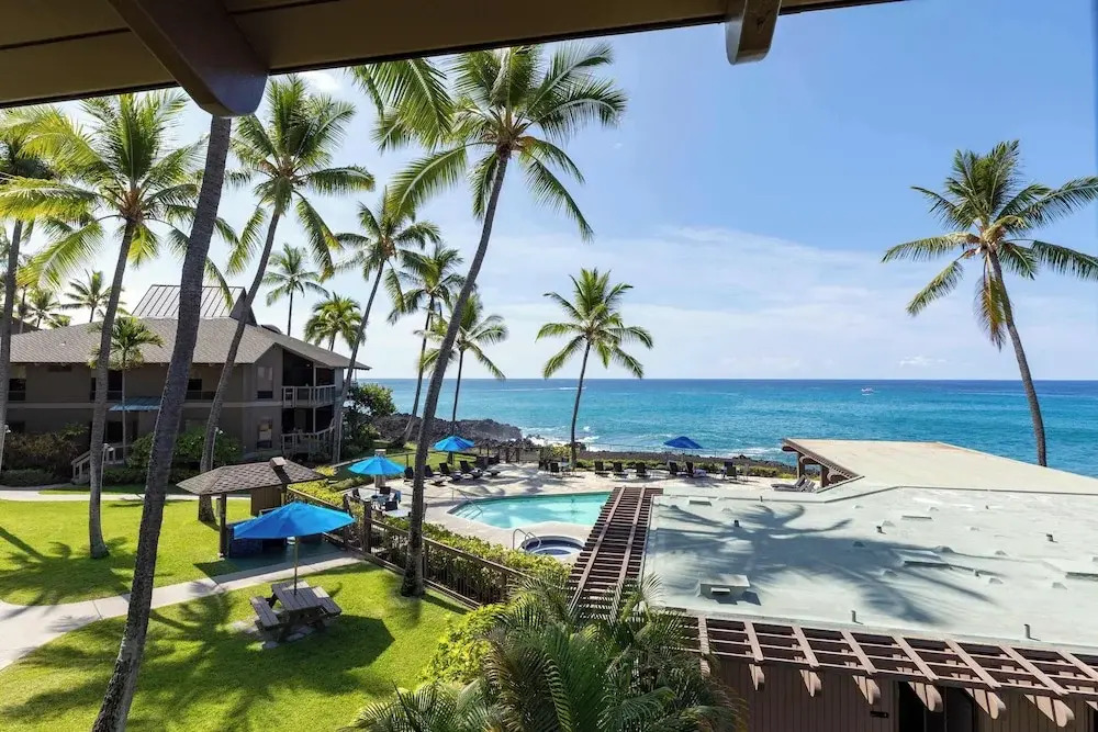 Konaloa Unimpeded Views of the Ocean