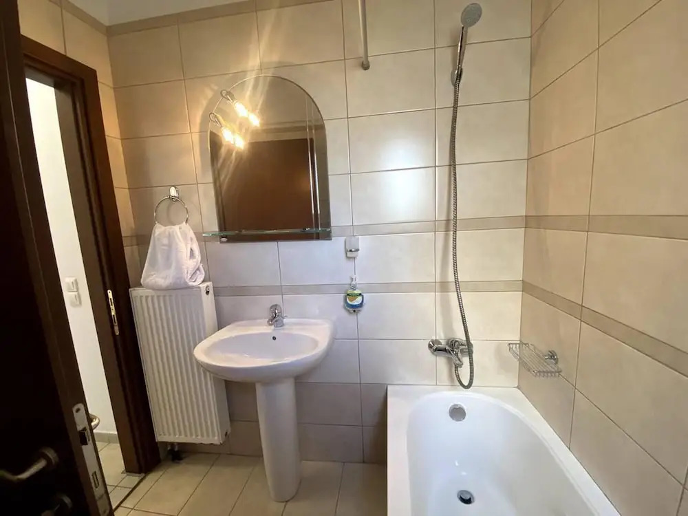 Impeccable Apt Sleeps 5 in Heraklion