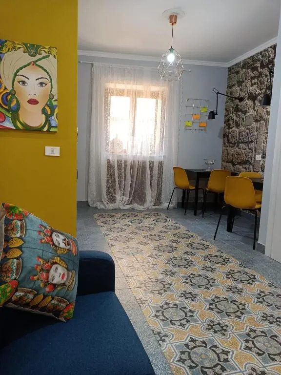A Cantunera LittleHouse