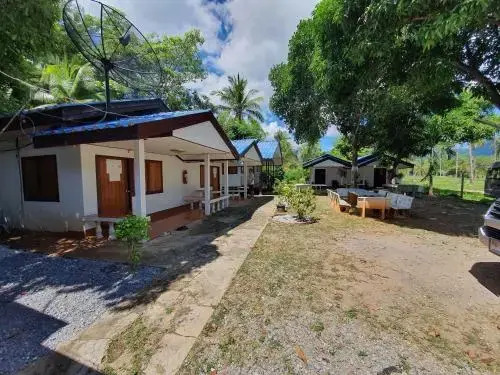 Pineapple Resort Sam roi yot