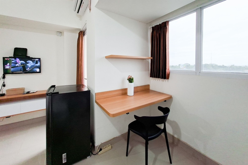 Serene Studio For 2 Pax At Cisauk Point Apartment