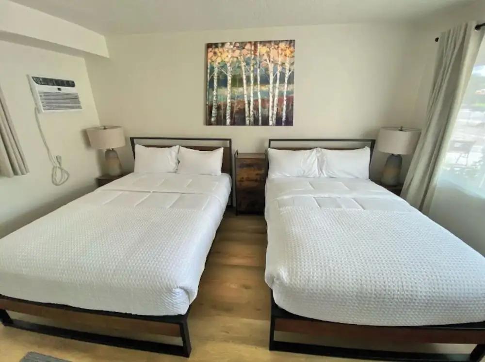 89 & Nine Motel