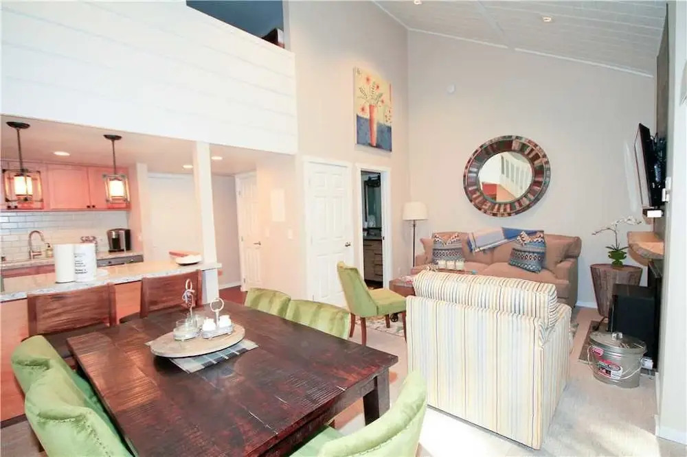 Mountain Shadows #D12 - 3 Br Townhouse