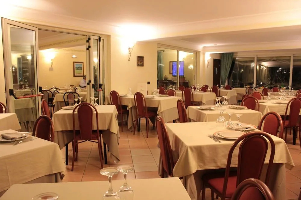 Lions Hotel
