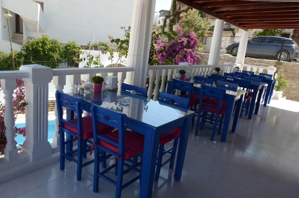 Ayisigi Hotel