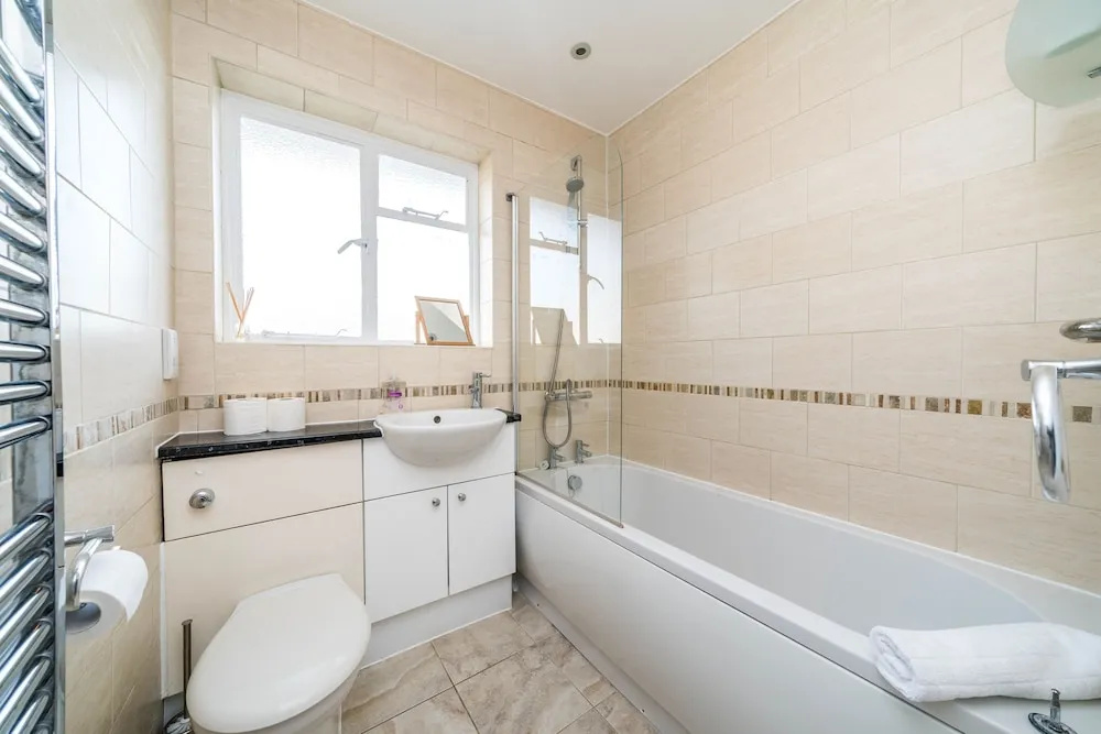 2 Bedroom Flat in Heart of Battersea near Station