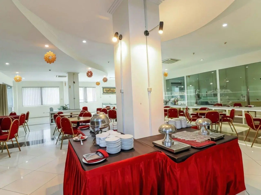 UNY Hotel