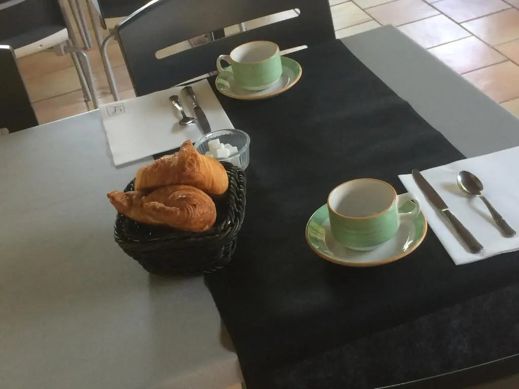 Logis Hotel Restaurant Le Flamant Rose camargue