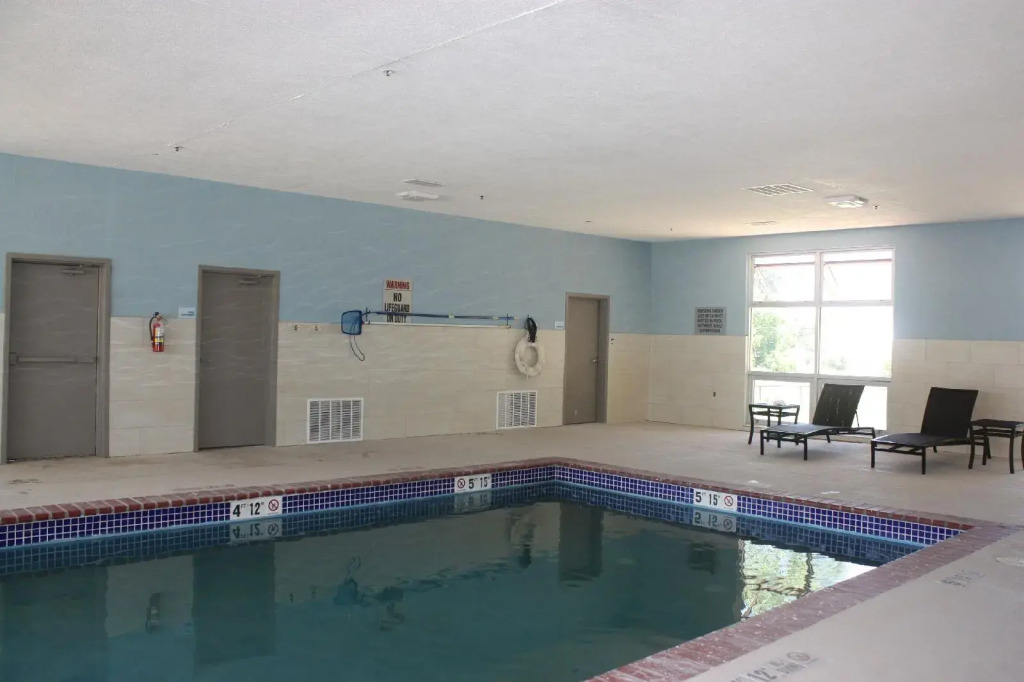 Holiday Inn Express Hotel & Suites Shamrock North by IHG