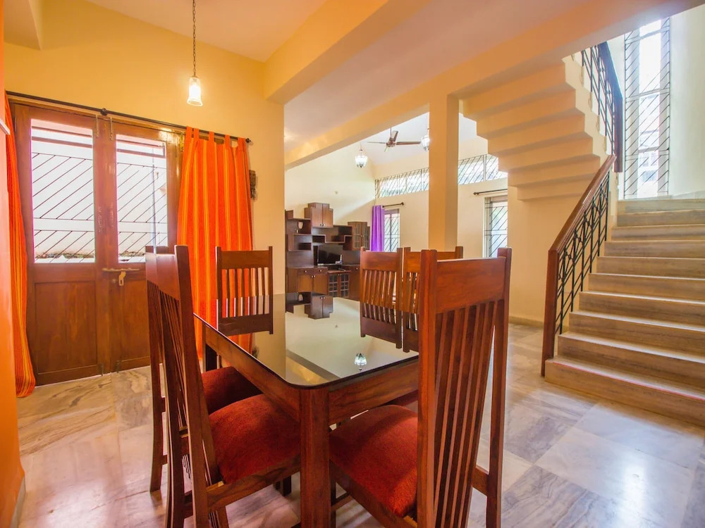 OYO 15470 Home Graceful 3BHK Villa Miramar