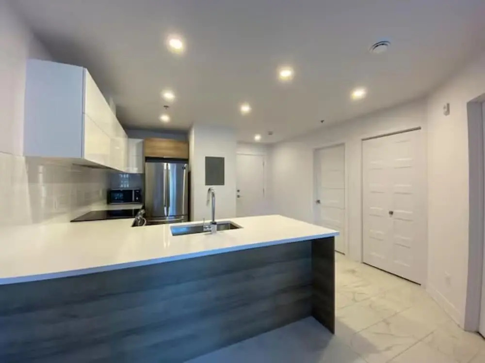 2001 Av. Beaconsfield