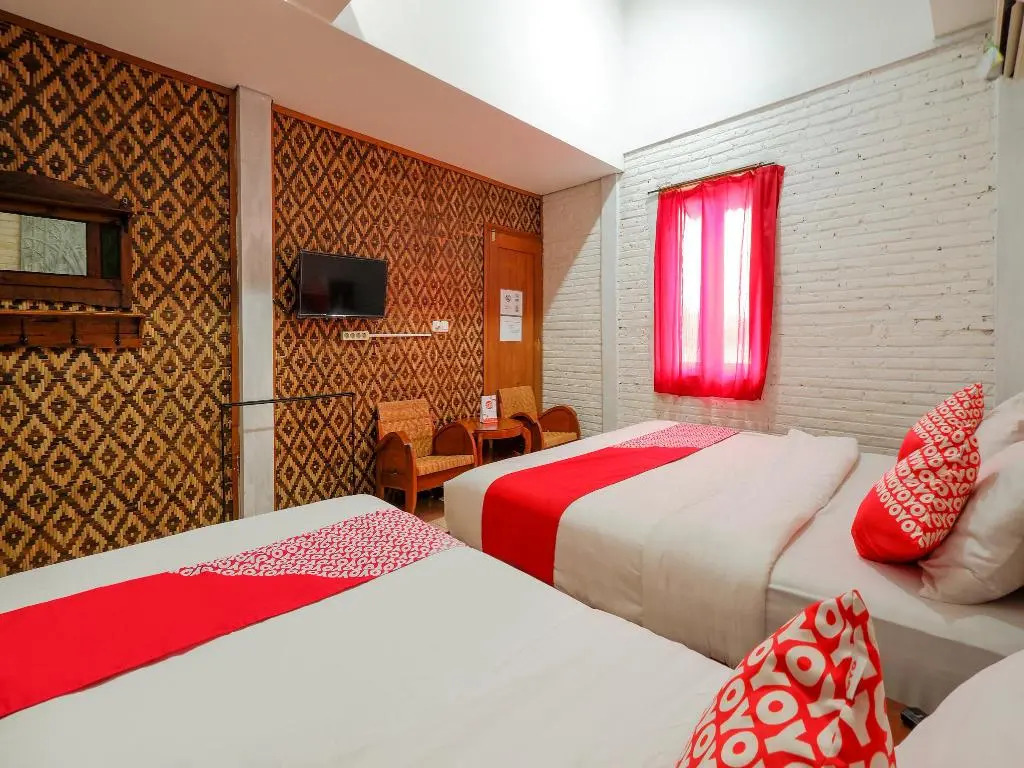 OYO 4016 Tan Jokteng Guest House