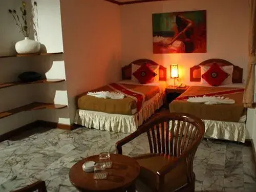 Paradise Resortel