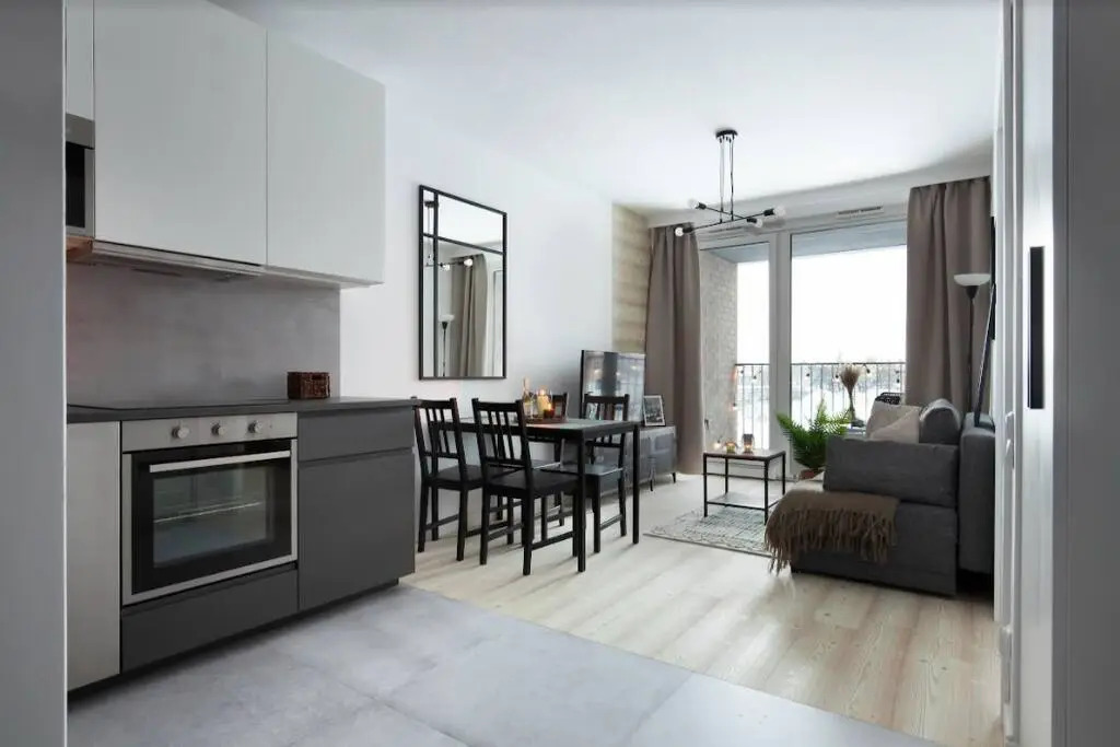 Elite Apartments Loft| fitness   &  with balcony | CENTER