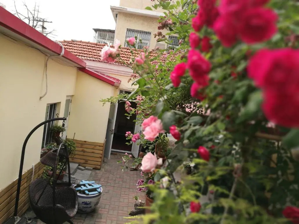 Qingdao 960 Painting Hostel